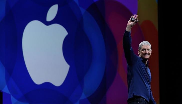 Apple Tim Cook lead