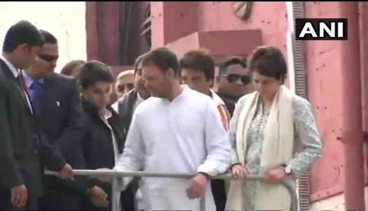 Priyanka gandhi roadshow