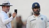 MS Dhoni stuns umpire Simon Taufel with witty remark in Cape Town during Test match 