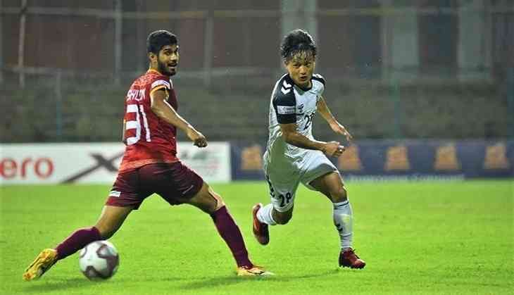 Mohammedan SC's Brandon Vanlalremdika in action
