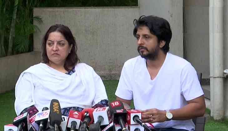 Tunisha sharma's family in Mumbai