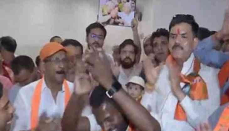 BJP workers chant Hanuman Chalisa at BJP headquarters in Delhi