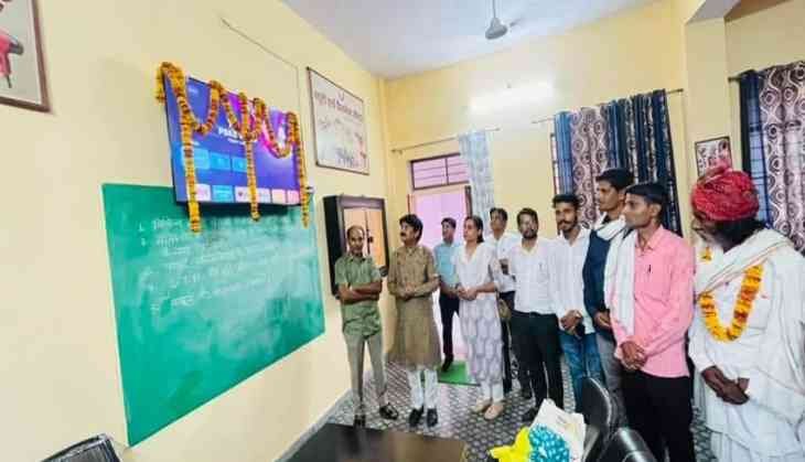 Ramgarh Pachwara Government School gets a smart TV for online learning