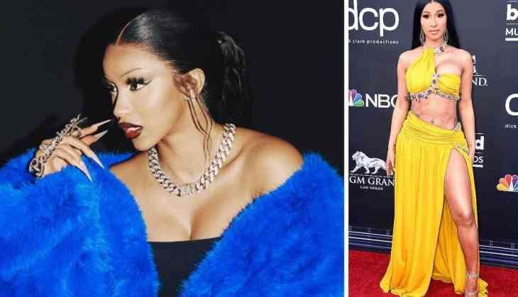 Cardi B announces pregnancy
